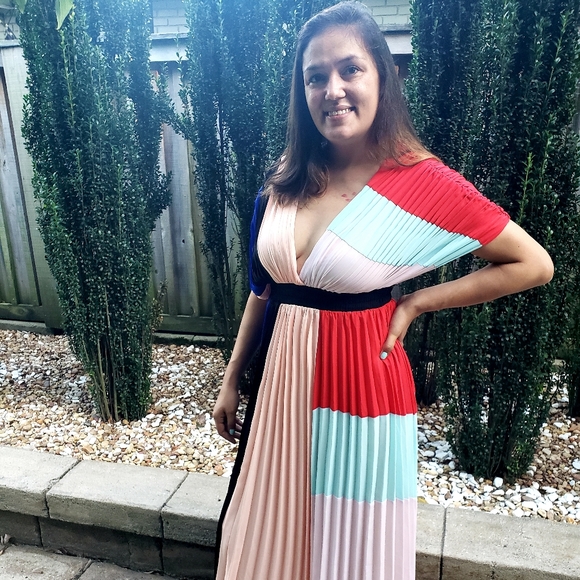 Meet your Posher, Stacie - Picture 5 of 9